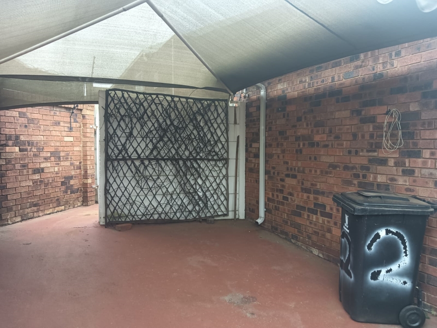 3 Bedroom Property for Sale in Mayberry Park Gauteng