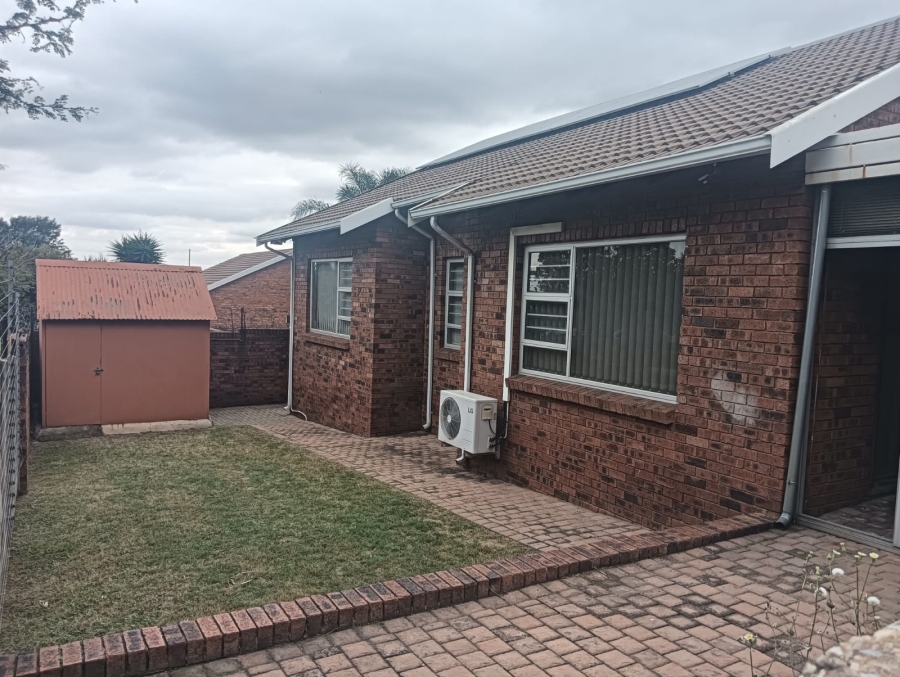 3 Bedroom Property for Sale in Mayberry Park Gauteng