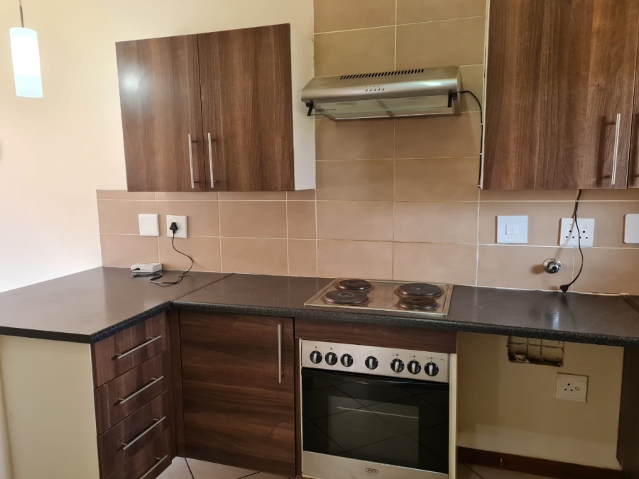 To Let 2 Bedroom Property for Rent in Monavoni Gauteng