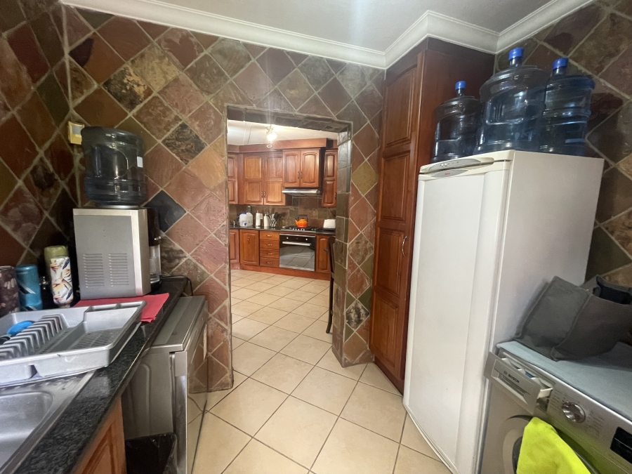 4 Bedroom Property for Sale in Eldo Glen Gauteng