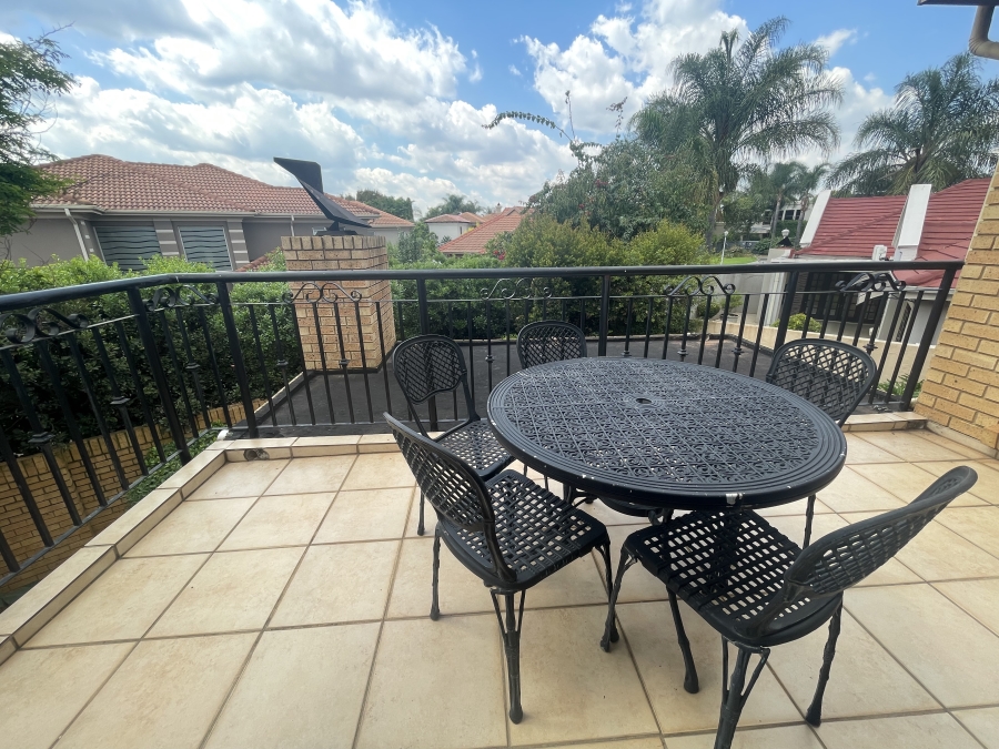 4 Bedroom Property for Sale in Eldo Glen Gauteng