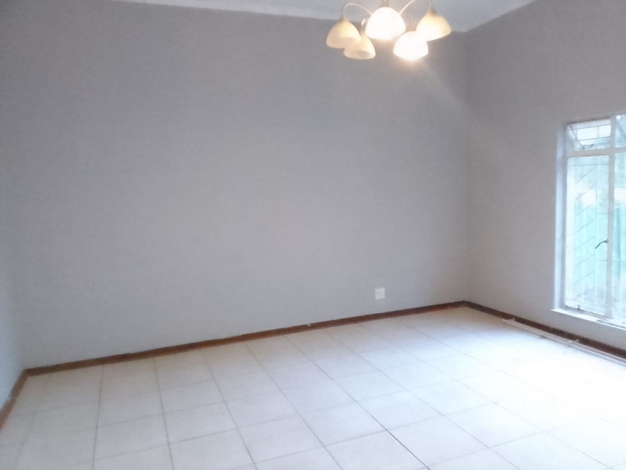 To Let 2 Bedroom Property for Rent in Parkhill Gardens Gauteng
