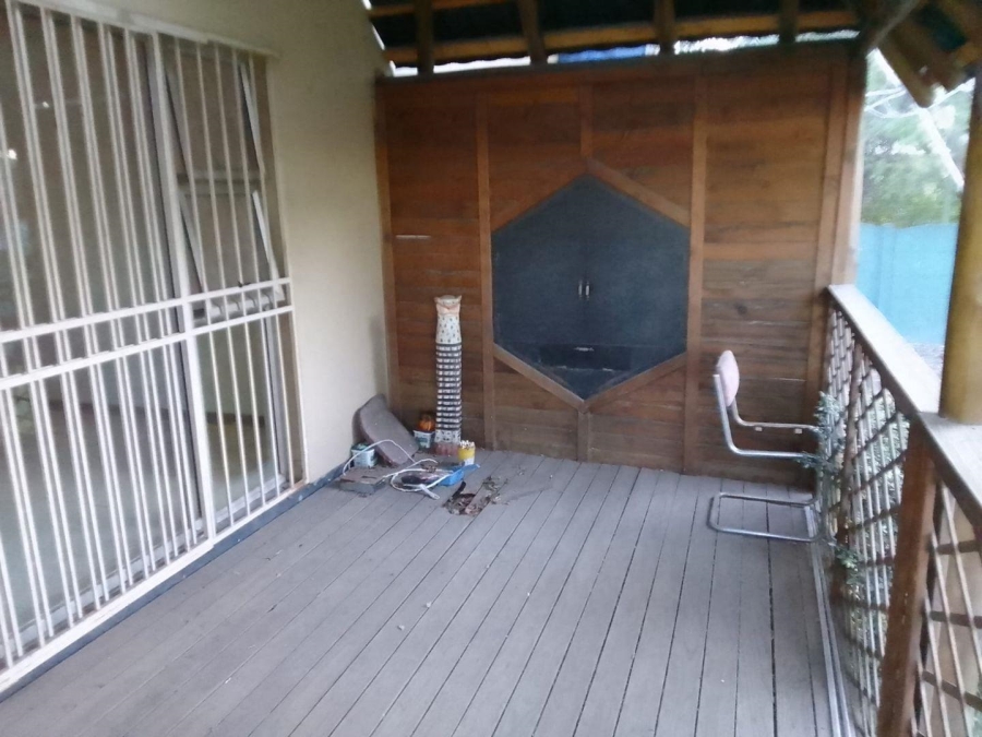 To Let 2 Bedroom Property for Rent in Parkhill Gardens Gauteng