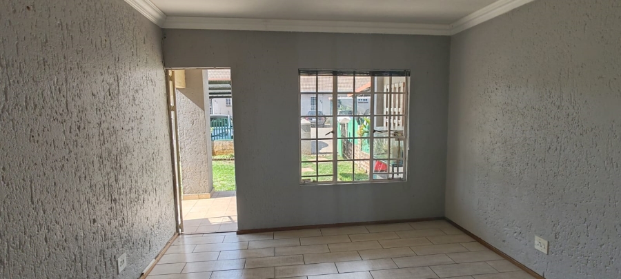 2 Bedroom Property for Sale in Bartlett Gauteng