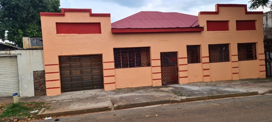 4 Bedroom Property for Sale in Vrededorp Gauteng