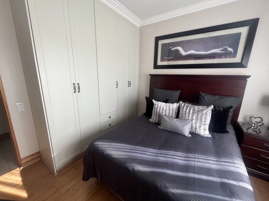 3 Bedroom Property for Sale in Marais Steyn Park Gauteng