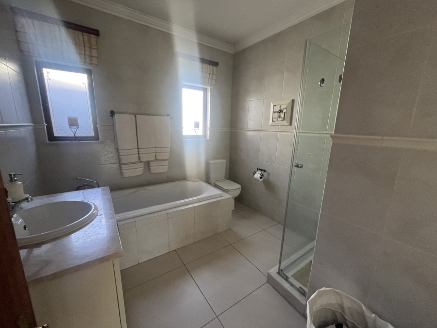 3 Bedroom Property for Sale in Marais Steyn Park Gauteng