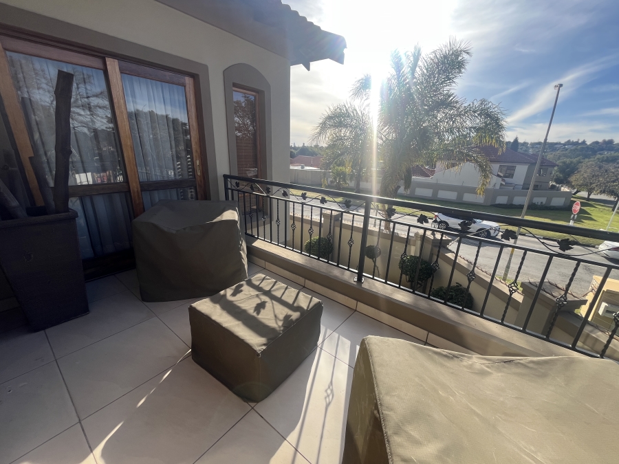 3 Bedroom Property for Sale in Marais Steyn Park Gauteng