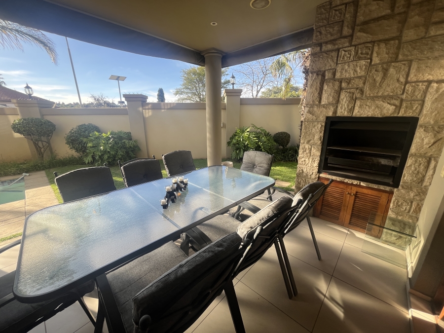 3 Bedroom Property for Sale in Marais Steyn Park Gauteng