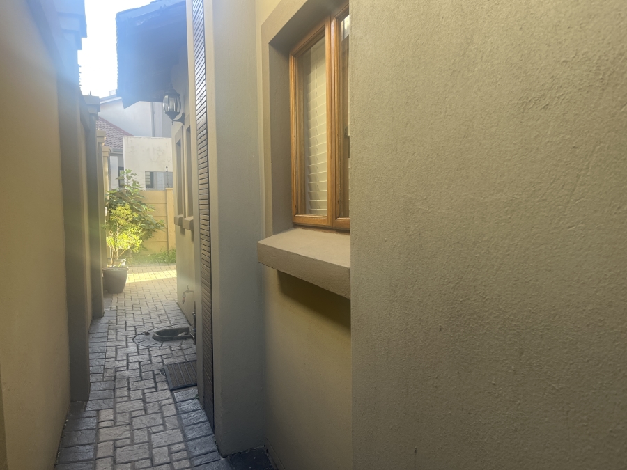 3 Bedroom Property for Sale in Marais Steyn Park Gauteng