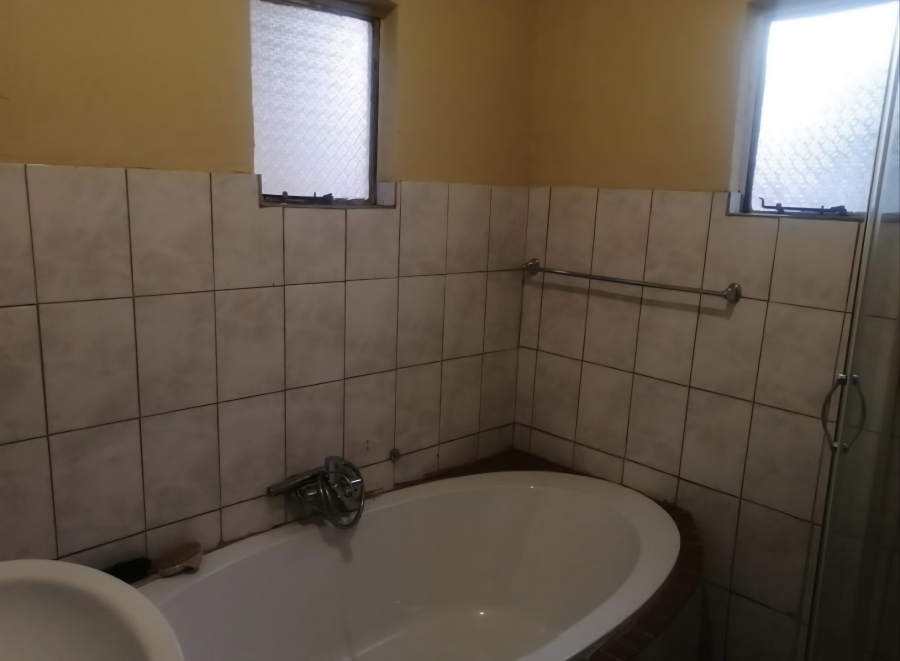 4 Bedroom Property for Sale in Nkwe Estate Gauteng