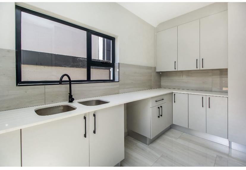 4 Bedroom Property for Sale in Kameeldrift East Gauteng