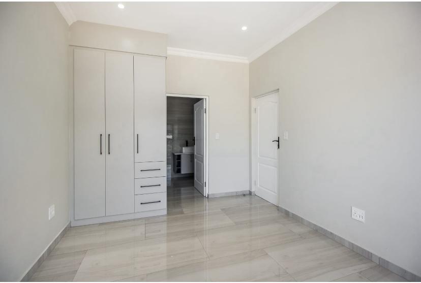 4 Bedroom Property for Sale in Kameeldrift East Gauteng