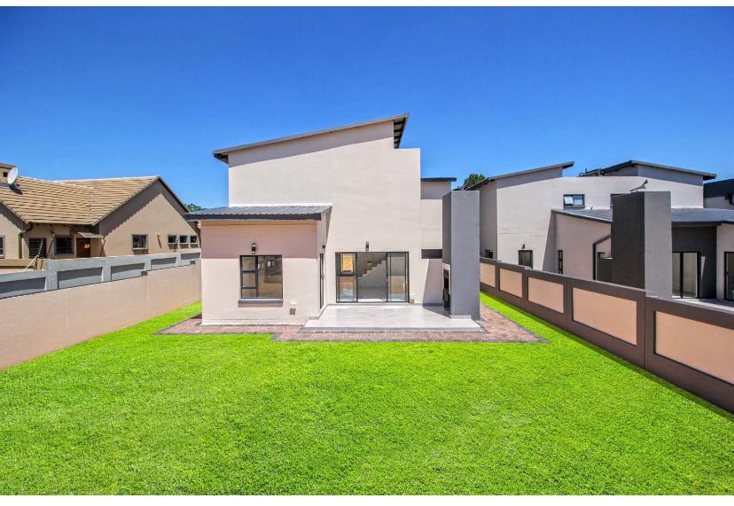 4 Bedroom Property for Sale in Kameeldrift East Gauteng