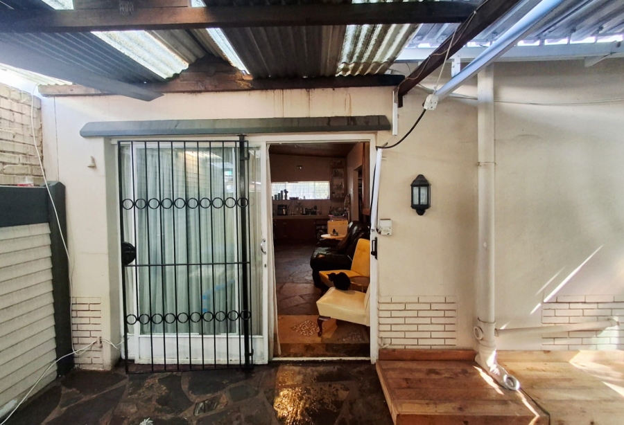 2 Bedroom Property for Sale in Villieria Gauteng