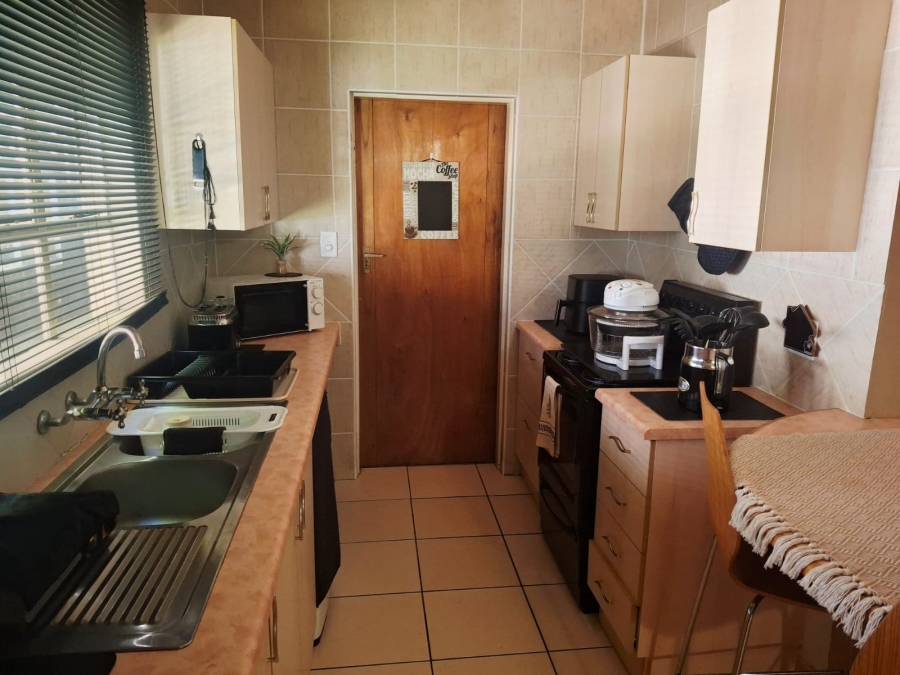 2 Bedroom Property for Sale in Villieria Gauteng
