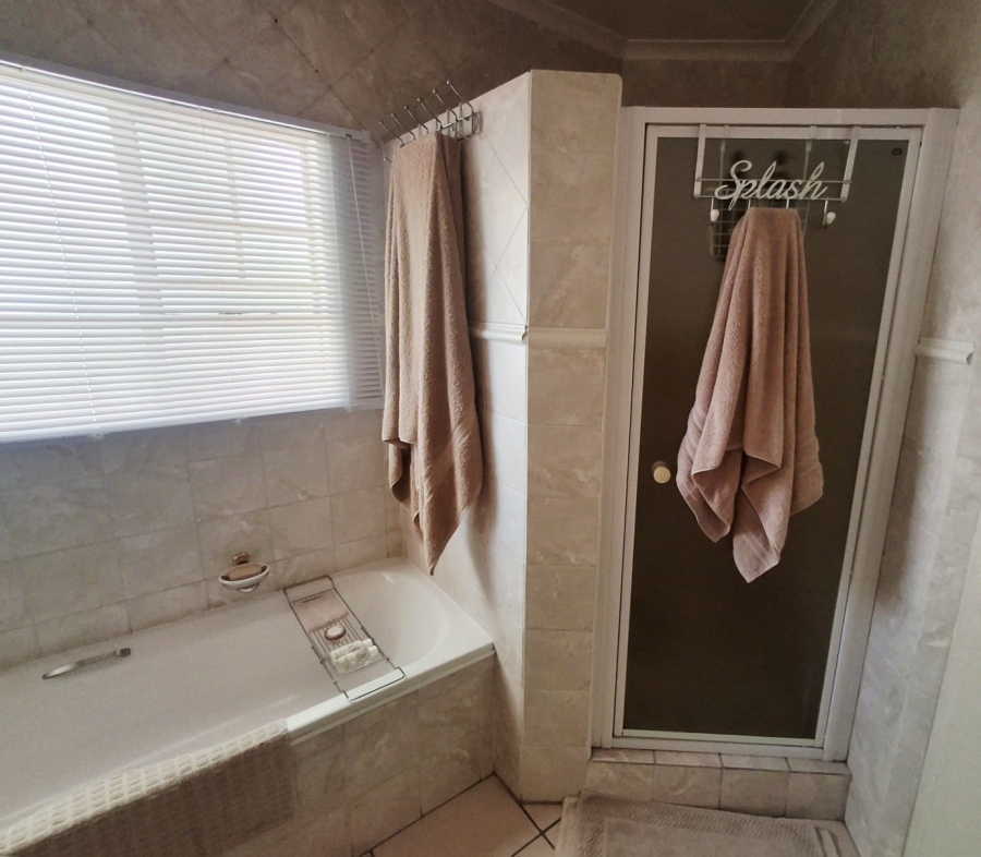 2 Bedroom Property for Sale in Villieria Gauteng