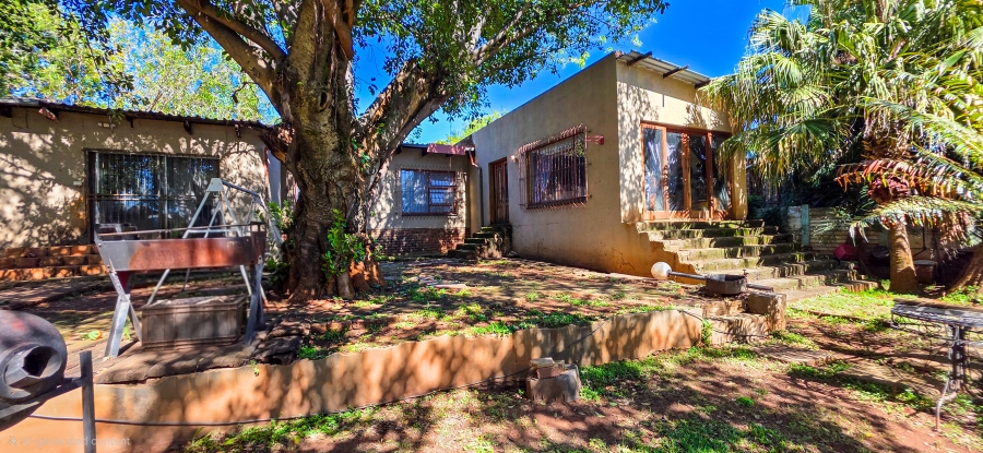 6 Bedroom Property for Sale in Wonderboom Gauteng