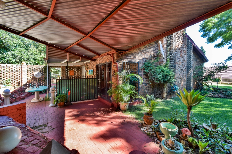 4 Bedroom Property for Sale in Montana Park Gauteng