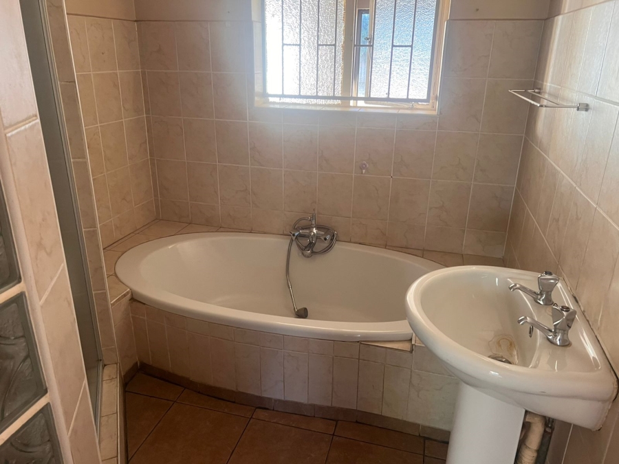 3 Bedroom Property for Sale in Three Rivers Gauteng