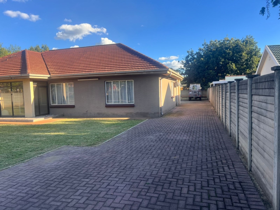 3 Bedroom Property for Sale in Three Rivers Gauteng