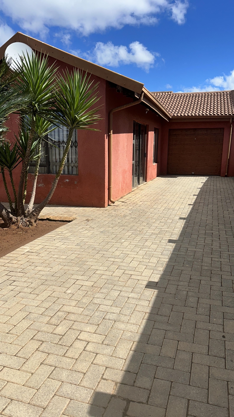 3 Bedroom Property for Sale in Sebokeng Zone 17 Gauteng