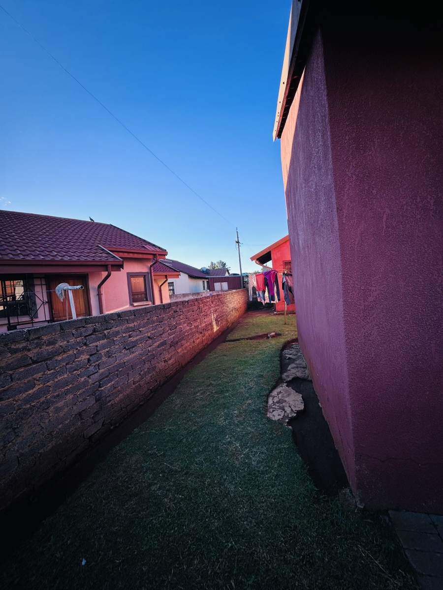 3 Bedroom Property for Sale in Sebokeng Zone 17 Gauteng