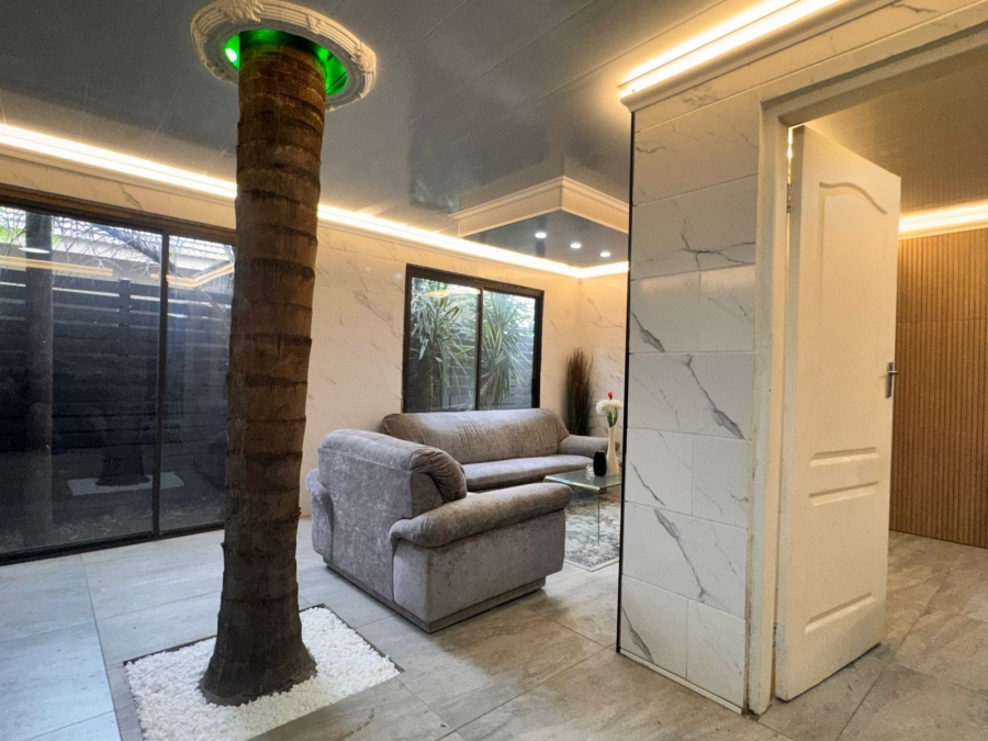 21 Bedroom Property for Sale in Three Rivers Gauteng