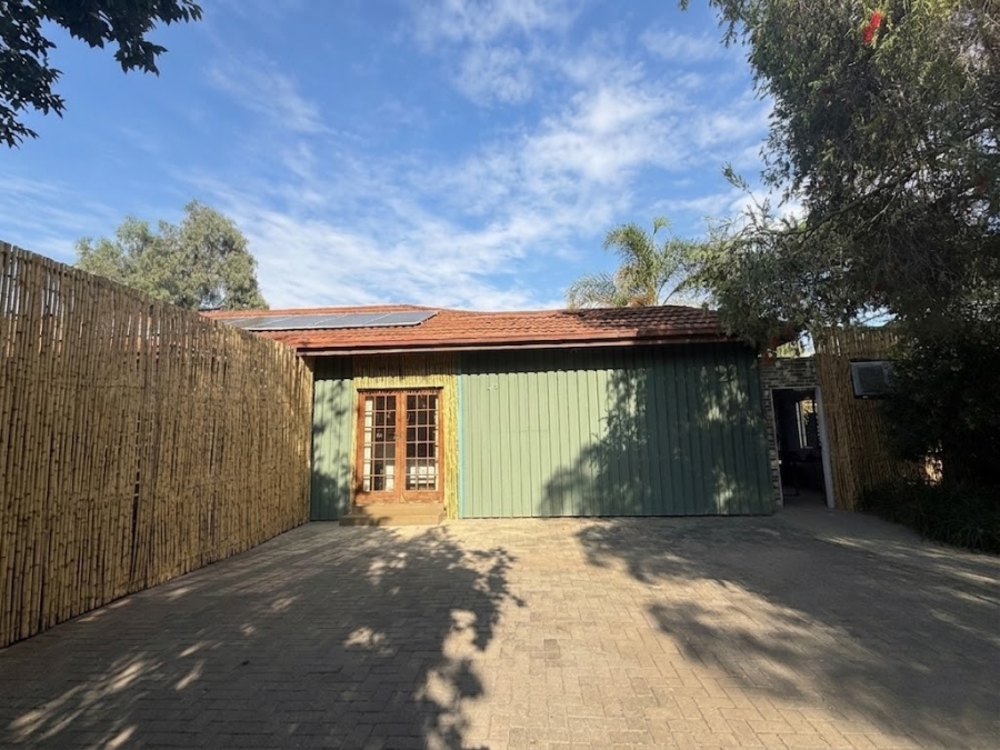 21 Bedroom Property for Sale in Three Rivers Gauteng