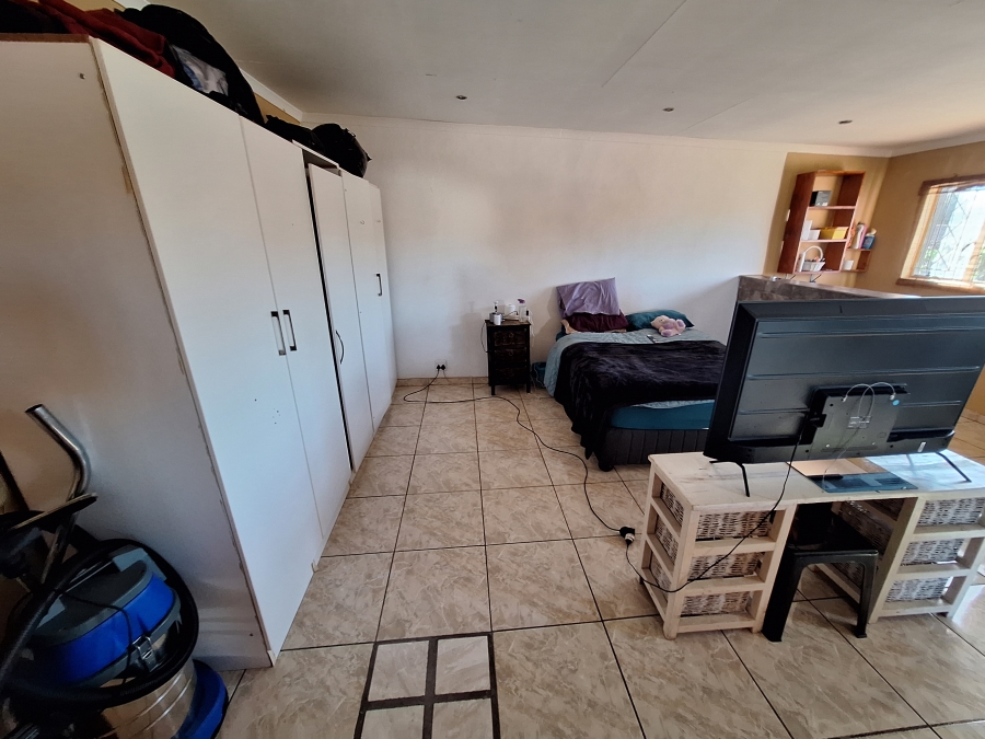 4 Bedroom Property for Sale in Vanderbijlpark SE 6 Gauteng