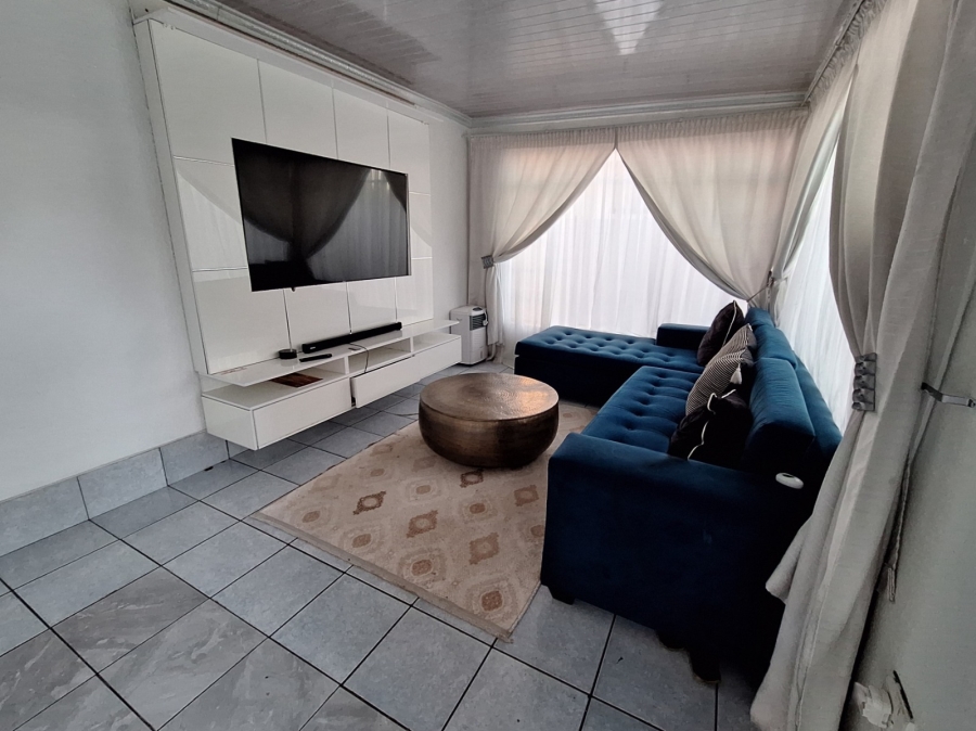 4 Bedroom Property for Sale in Vanderbijlpark SE 2 Gauteng