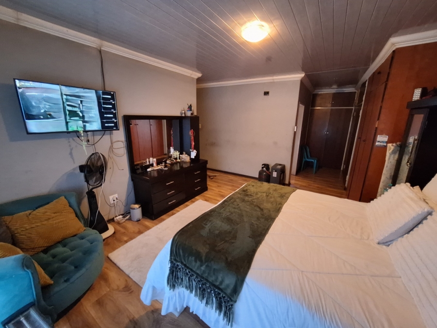 4 Bedroom Property for Sale in Vanderbijlpark SE 2 Gauteng