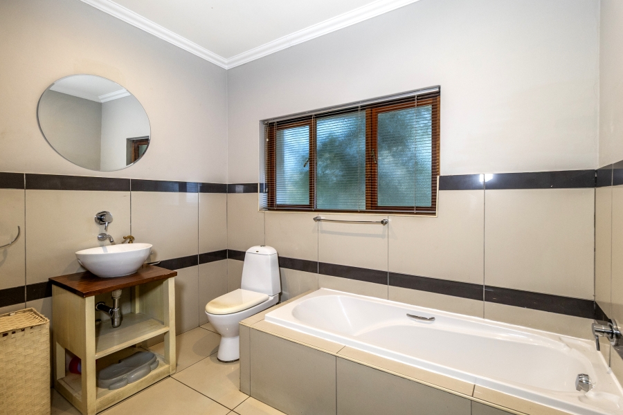5 Bedroom Property for Sale in Olympus AH Gauteng