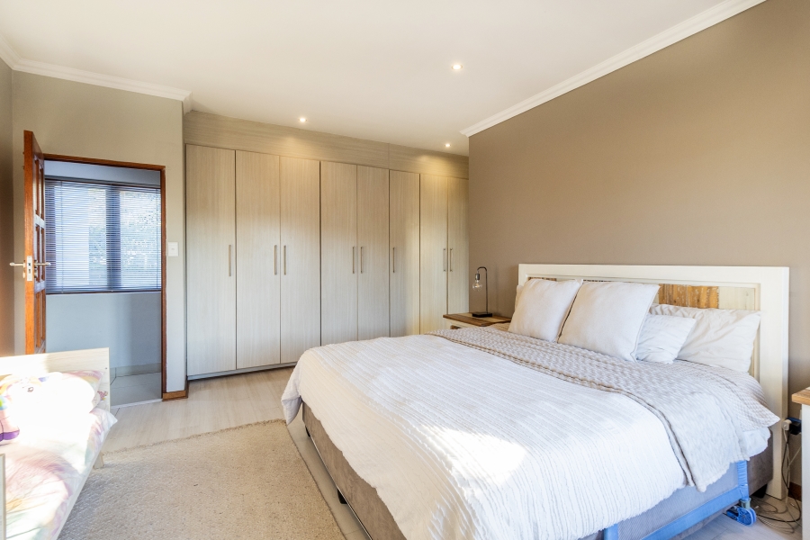 5 Bedroom Property for Sale in Olympus AH Gauteng
