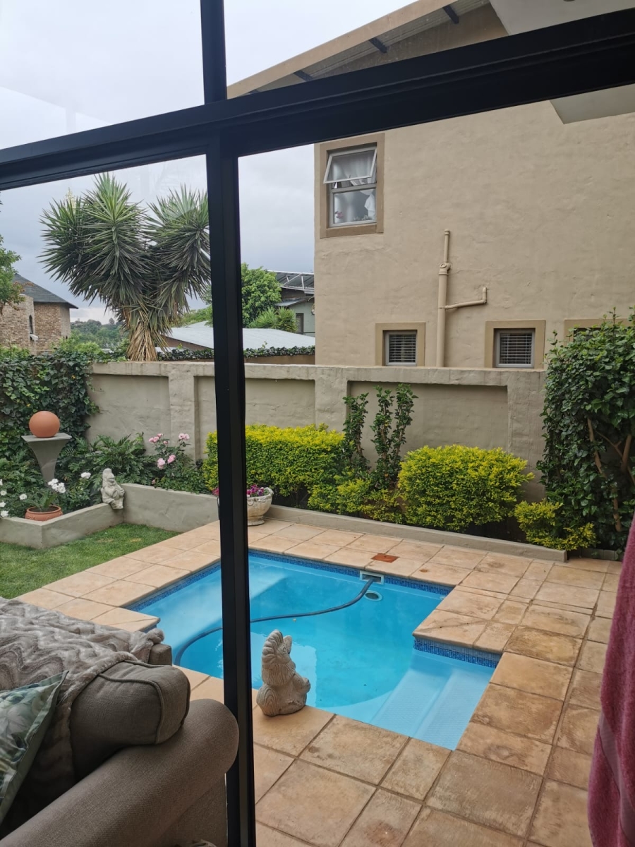 5 Bedroom Property for Sale in Olympus AH Gauteng