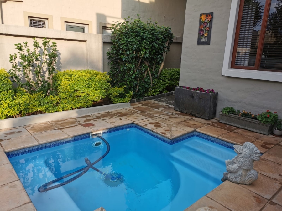 5 Bedroom Property for Sale in Olympus AH Gauteng