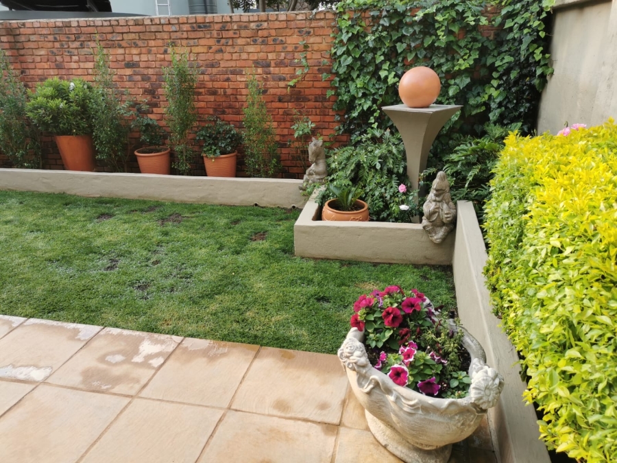 5 Bedroom Property for Sale in Olympus AH Gauteng