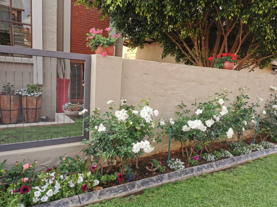 5 Bedroom Property for Sale in Olympus AH Gauteng