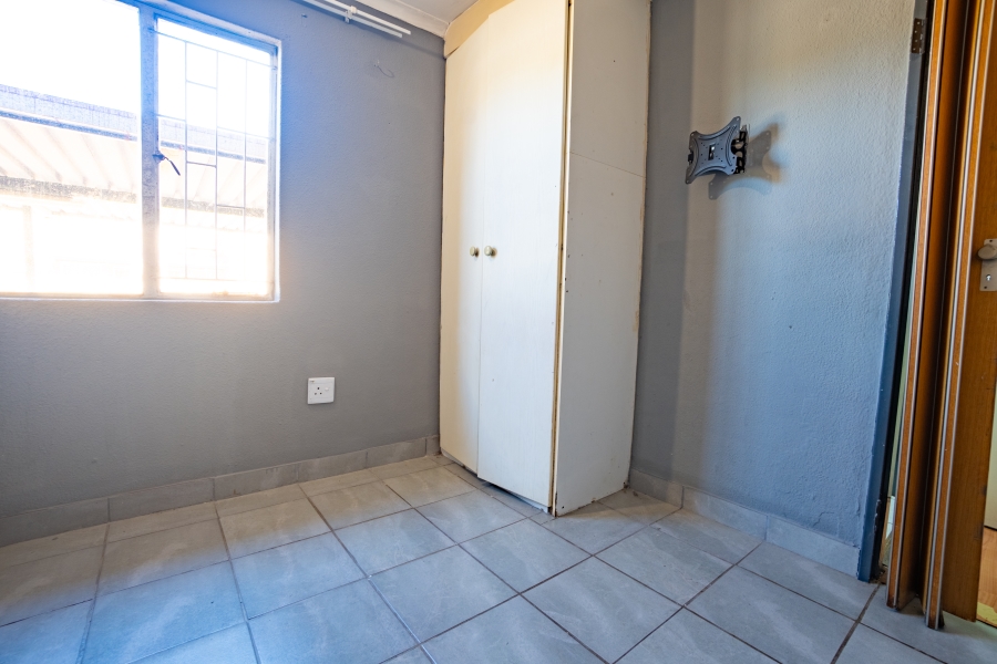 3 Bedroom Property for Sale in Groblerpark Gauteng