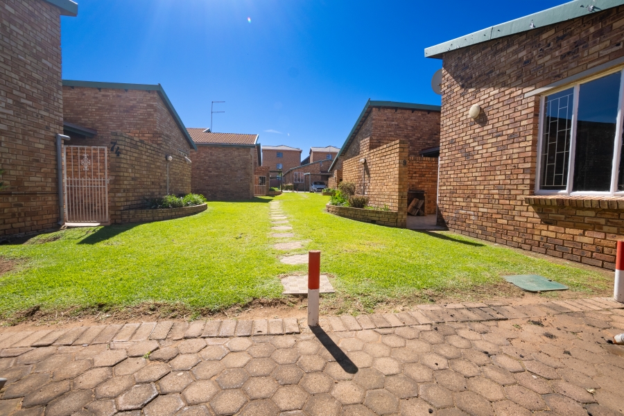 3 Bedroom Property for Sale in Groblerpark Gauteng