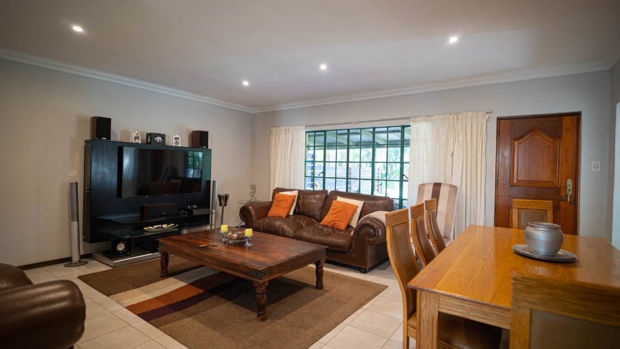 To Let 4 Bedroom Property for Rent in Farmall A H Gauteng