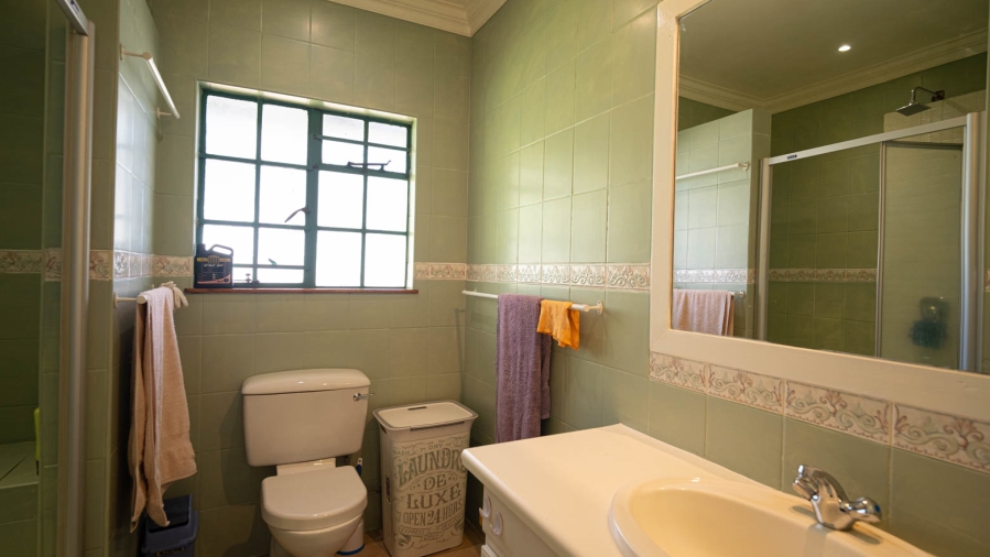 To Let 4 Bedroom Property for Rent in Farmall A H Gauteng
