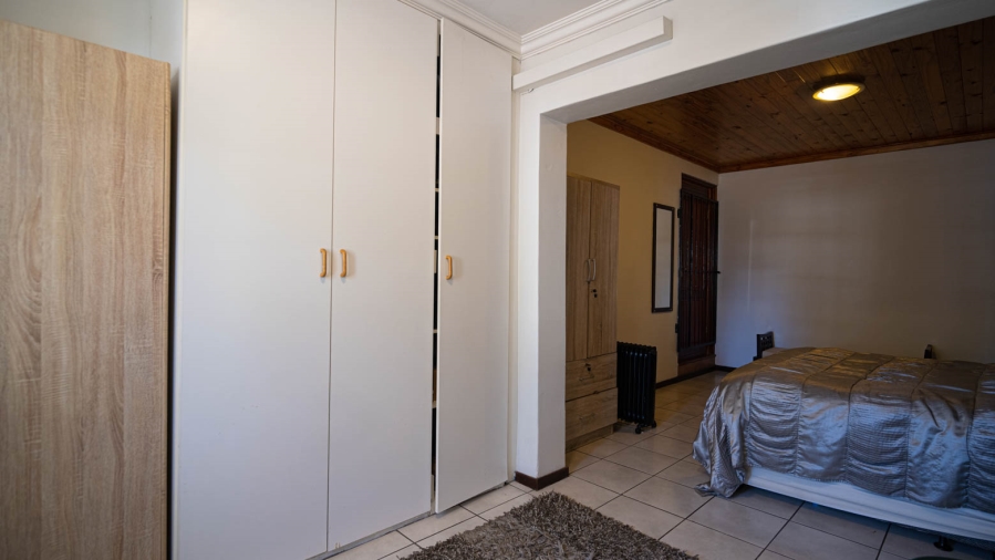To Let 4 Bedroom Property for Rent in Farmall A H Gauteng