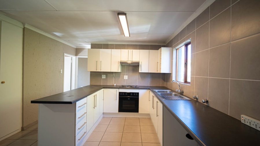 2 Bedroom Property for Sale in Bryanston Gauteng