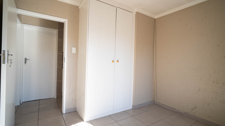 2 Bedroom Property for Sale in Bryanston Gauteng