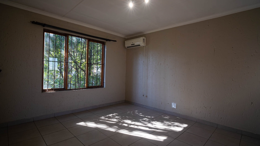 2 Bedroom Property for Sale in Bryanston Gauteng