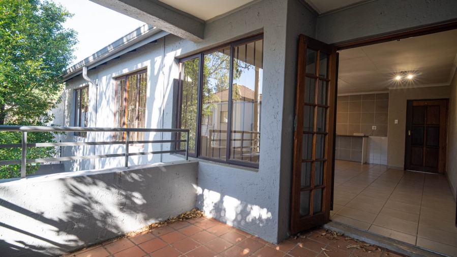 2 Bedroom Property for Sale in Bryanston Gauteng