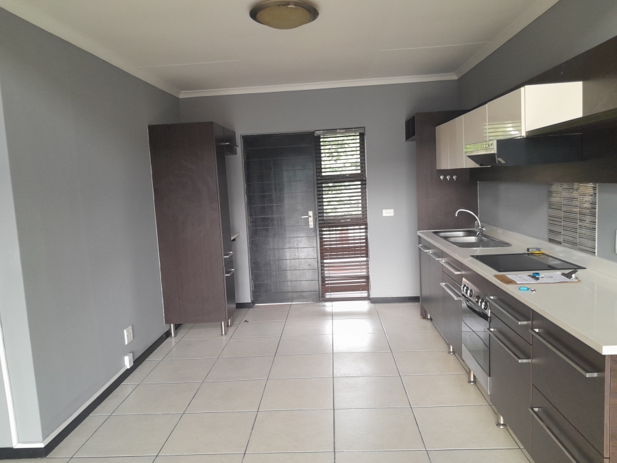 2 Bedroom Property for Sale in Glenvista Gauteng