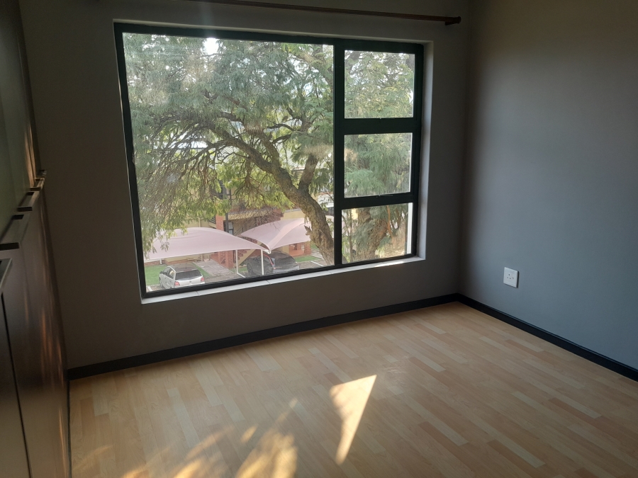 2 Bedroom Property for Sale in Glenvista Gauteng
