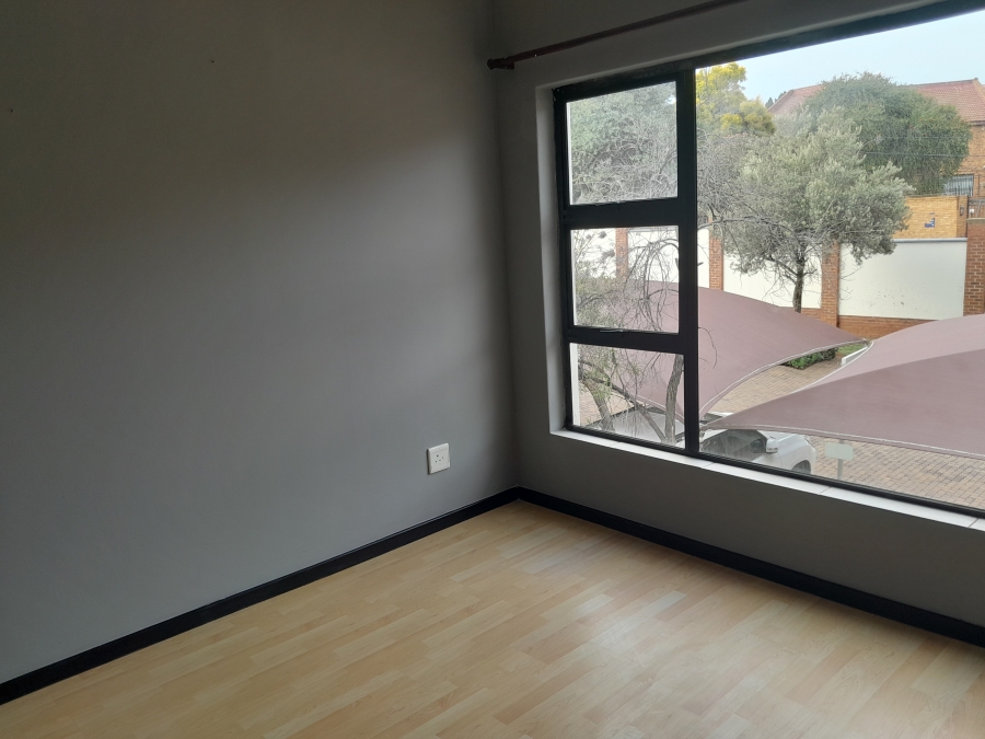 2 Bedroom Property for Sale in Glenvista Gauteng